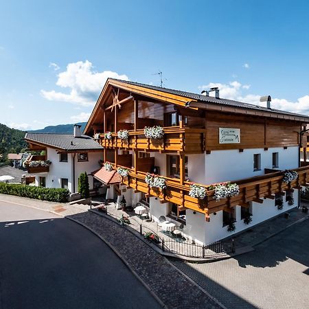 Bed and Breakfast Garni Jasmin Kastelruth Exterior foto