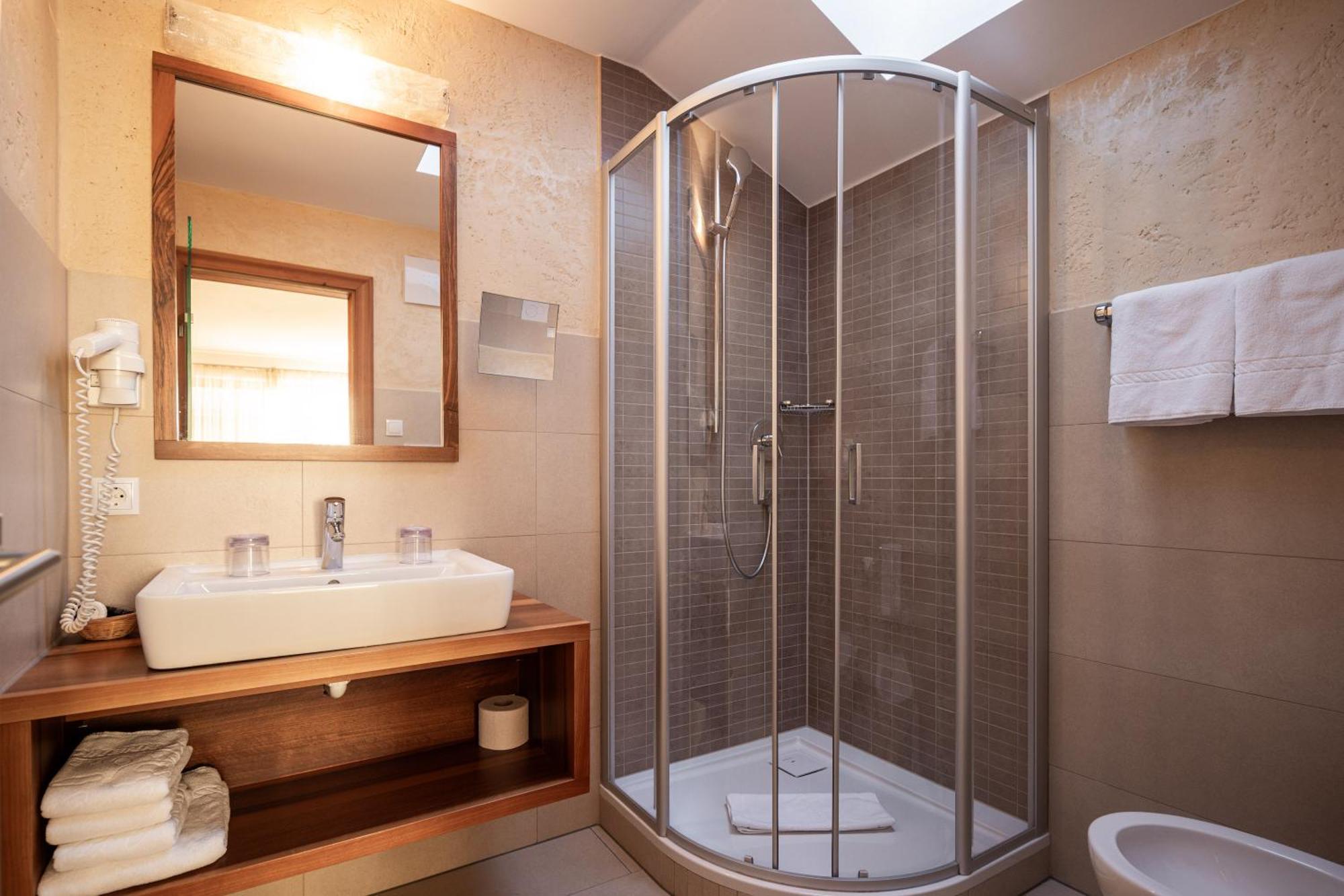 Bed and Breakfast Garni Jasmin Kastelruth Exterior foto
