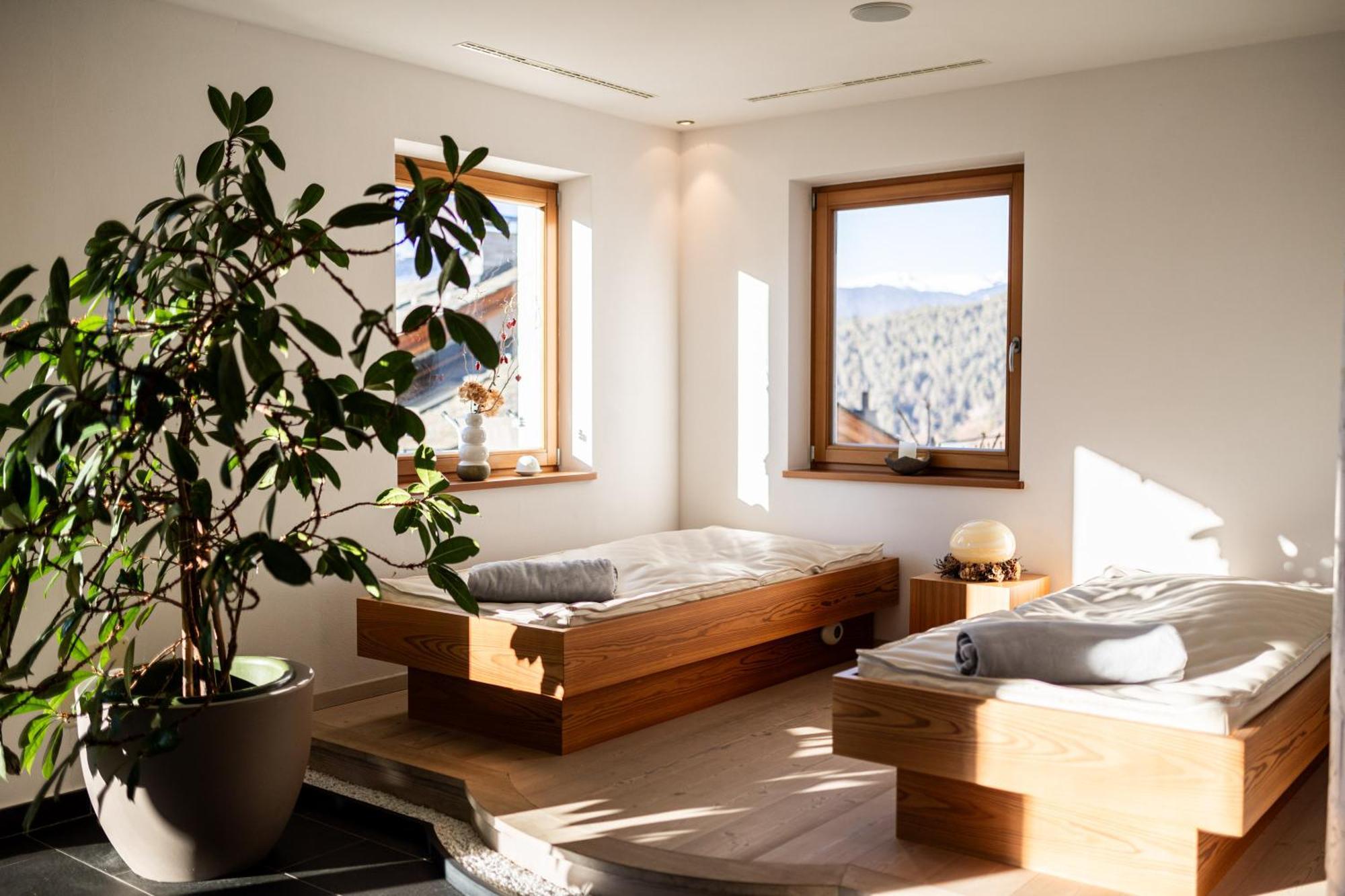 Bed and Breakfast Garni Jasmin Kastelruth Exterior foto